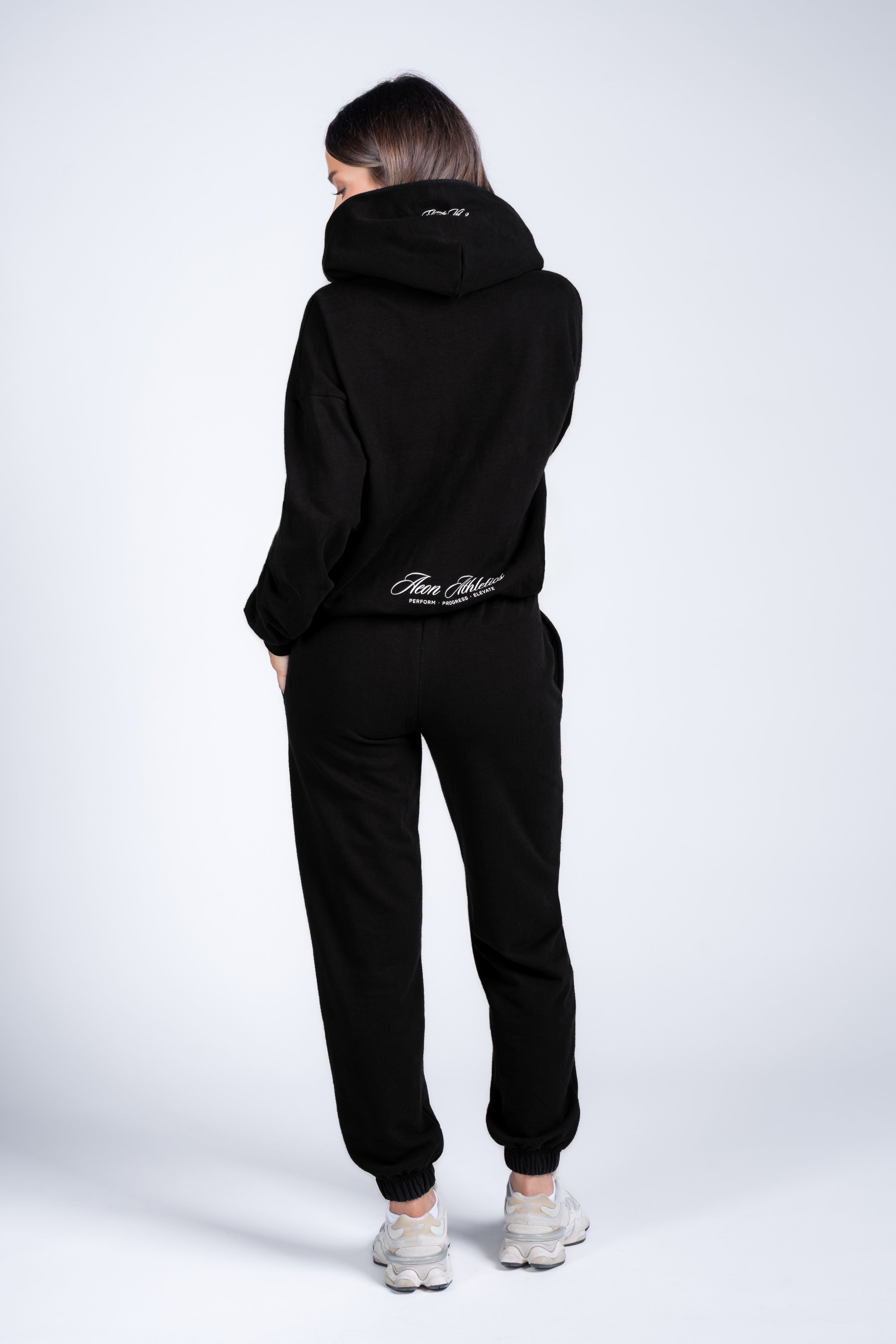 ELEVATE JOGGERS