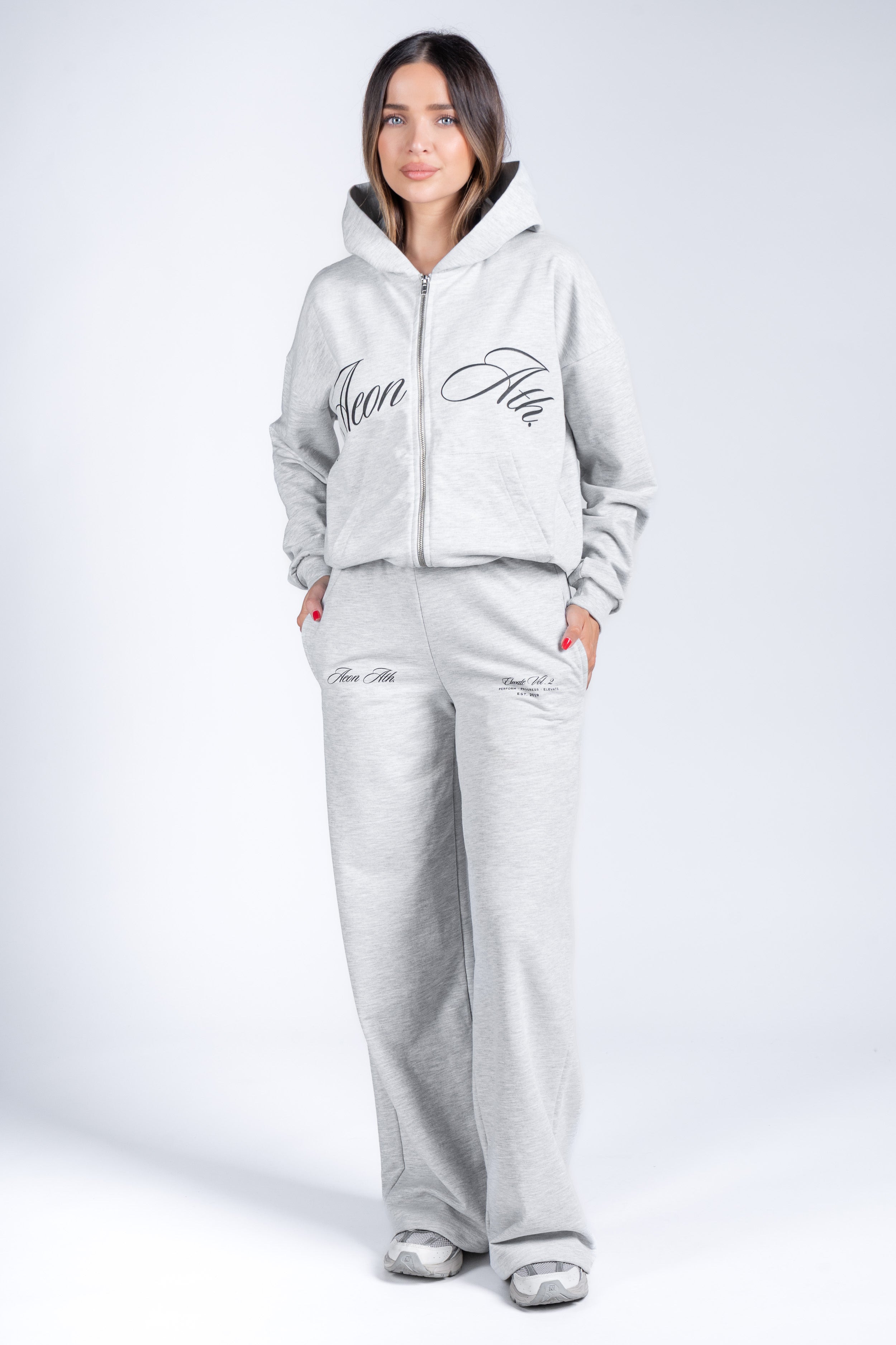 ELEVATE WIDE LEG JOGGERS