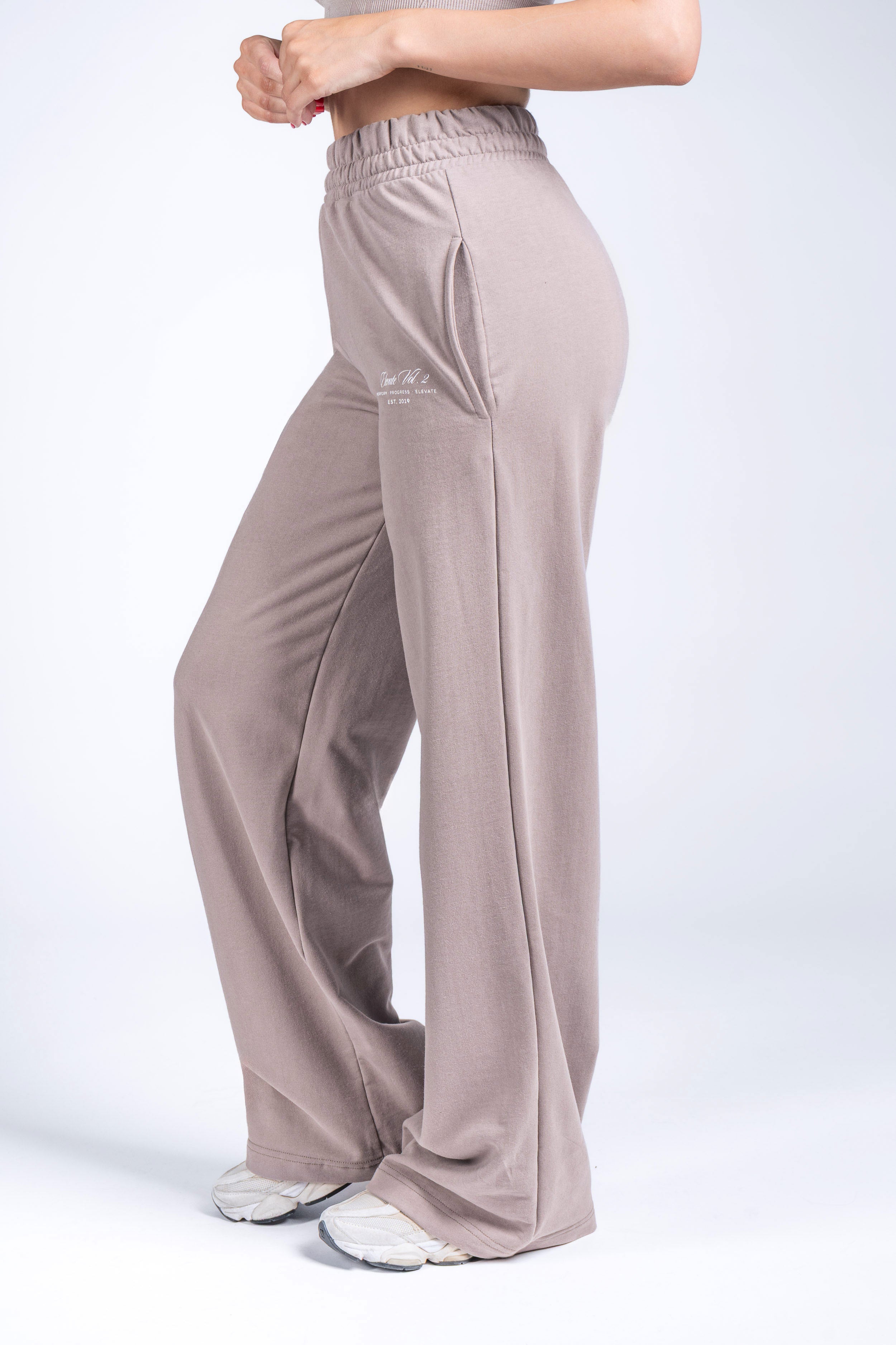 ELEVATE WIDE LEG JOGGERS