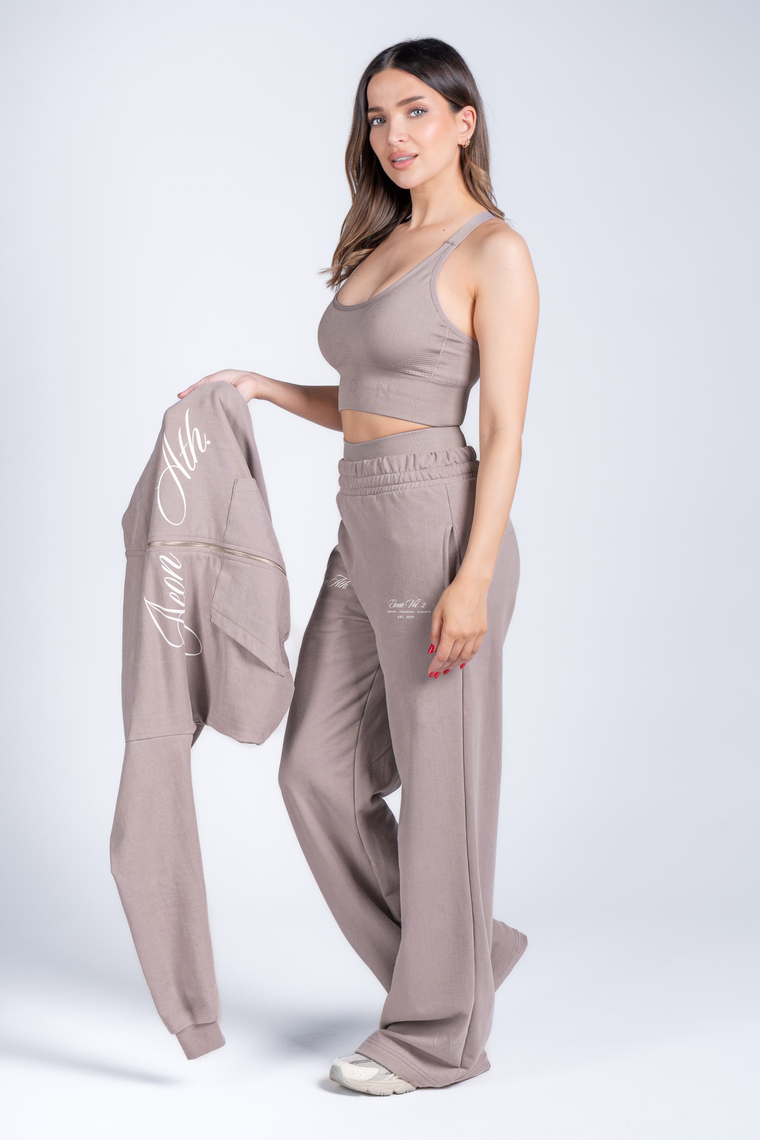 ELEVATE WIDE LEG JOGGERS