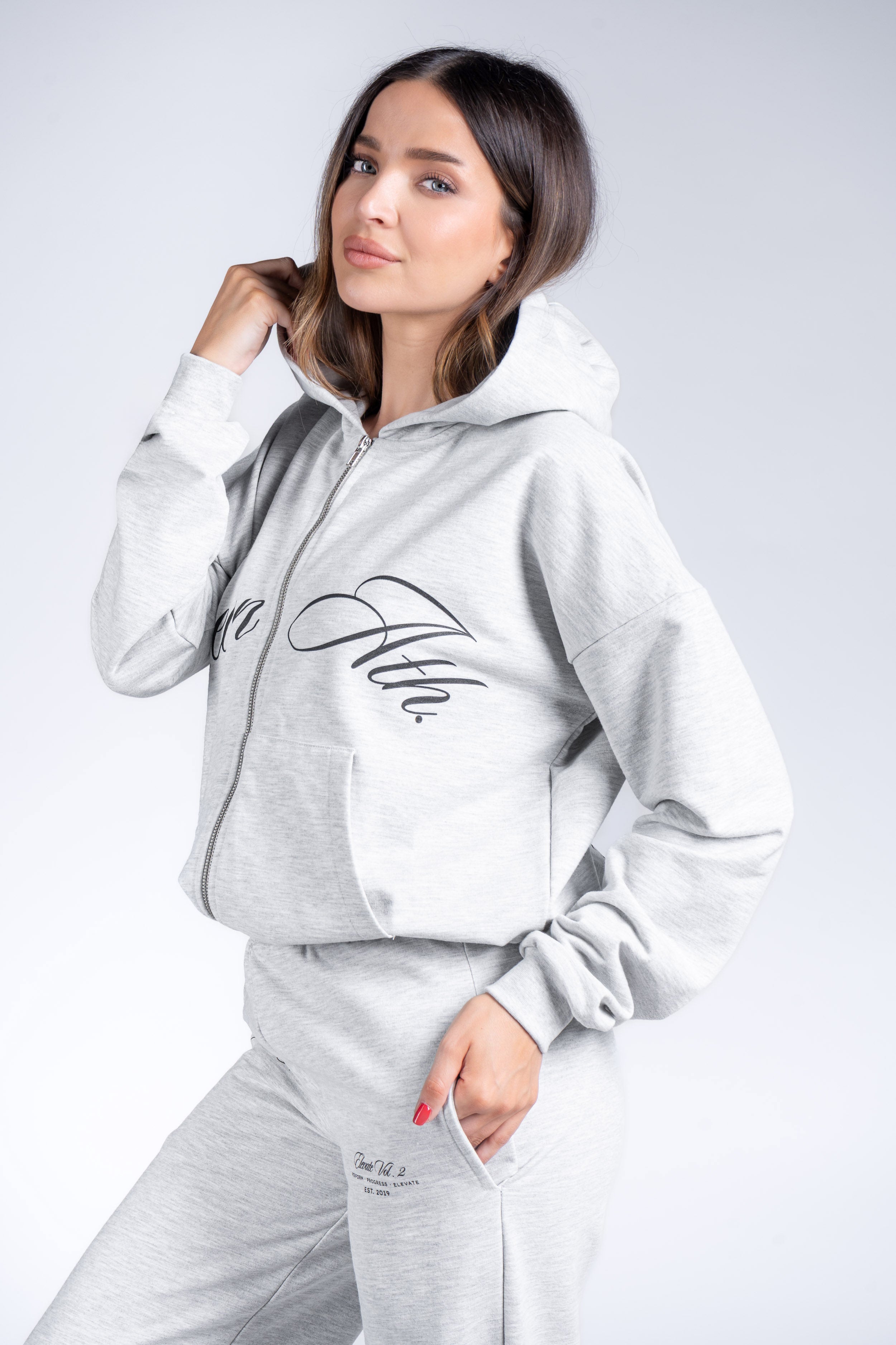 ELEVATE ZIP HOODIE