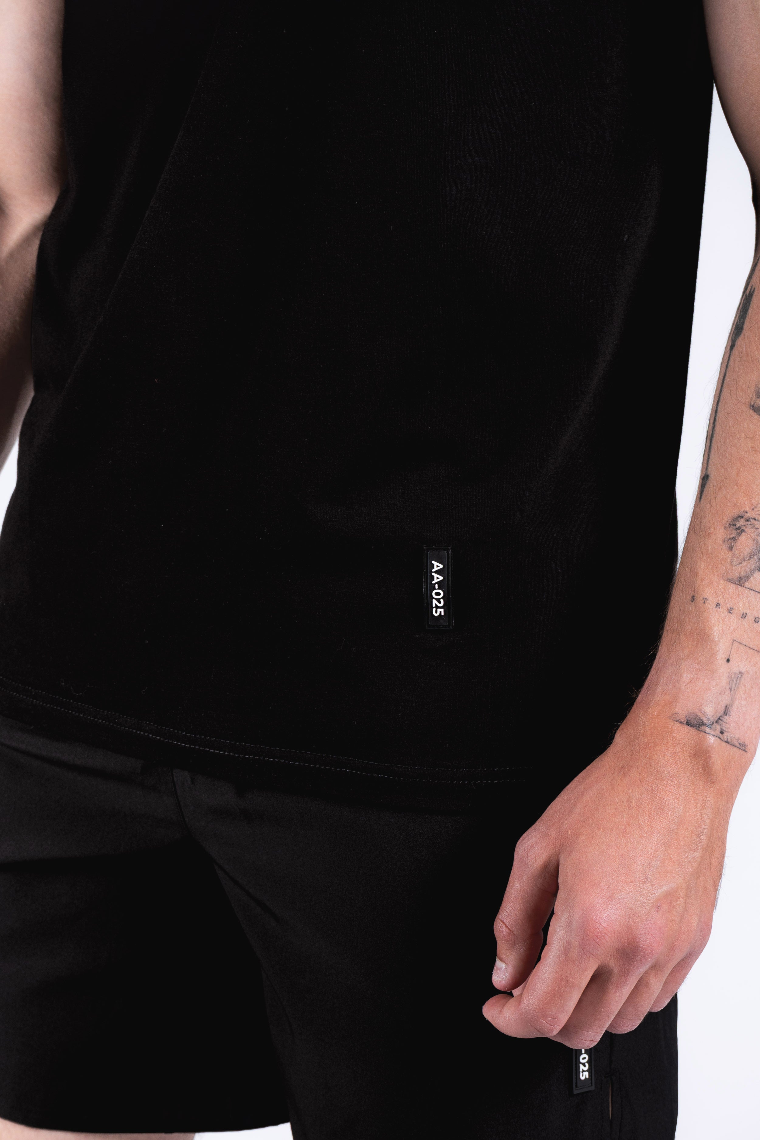 ICON 24/7 TEE