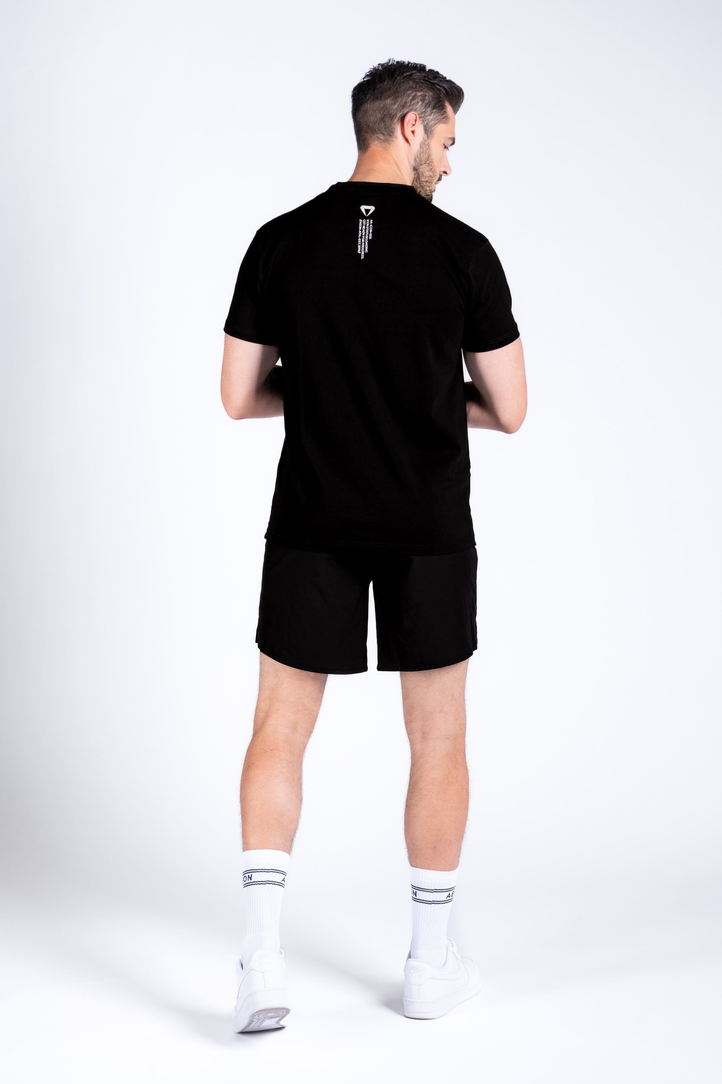 ICON PERFORMANCE SHORTS