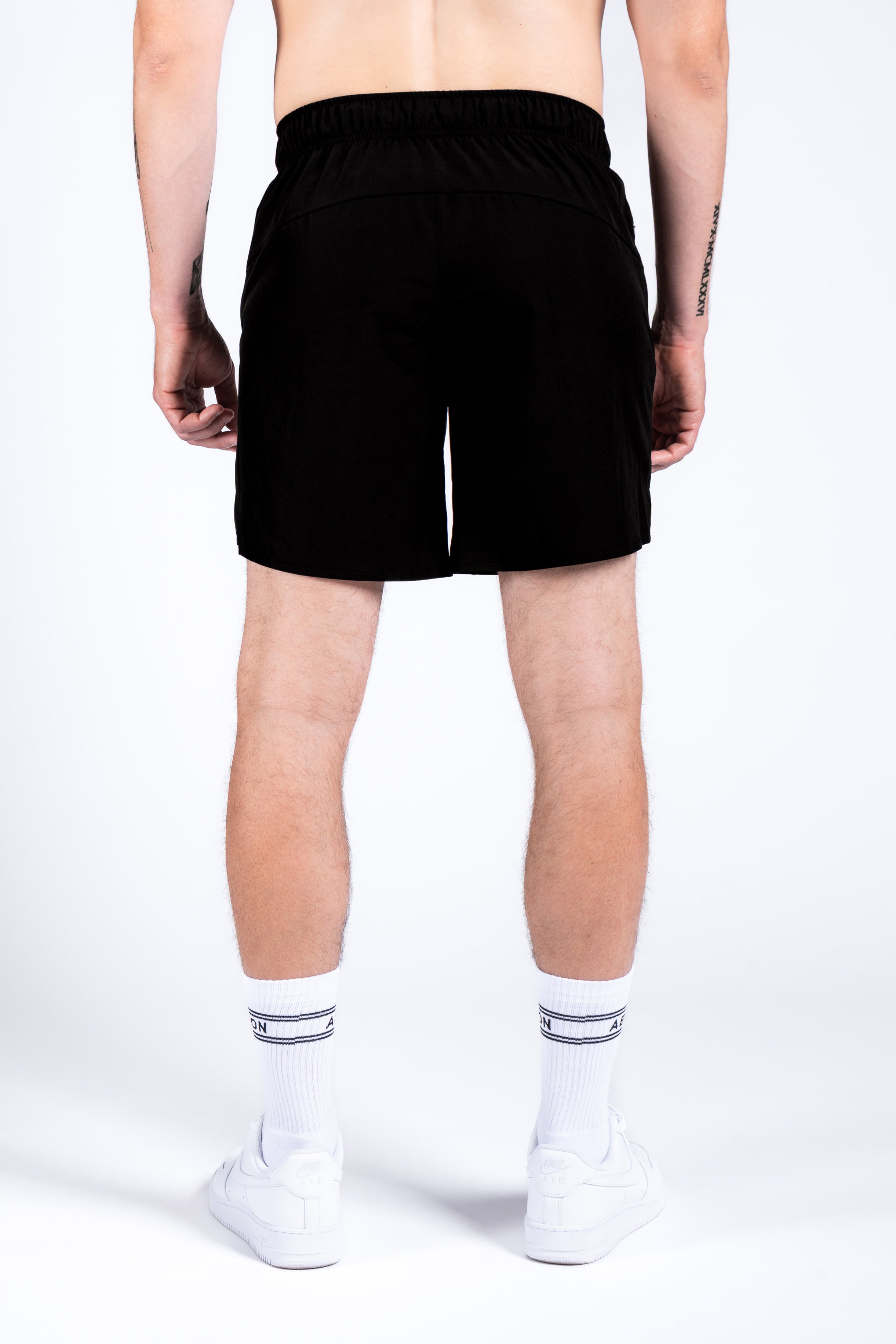 ICON PERFORMANCE SHORTS
