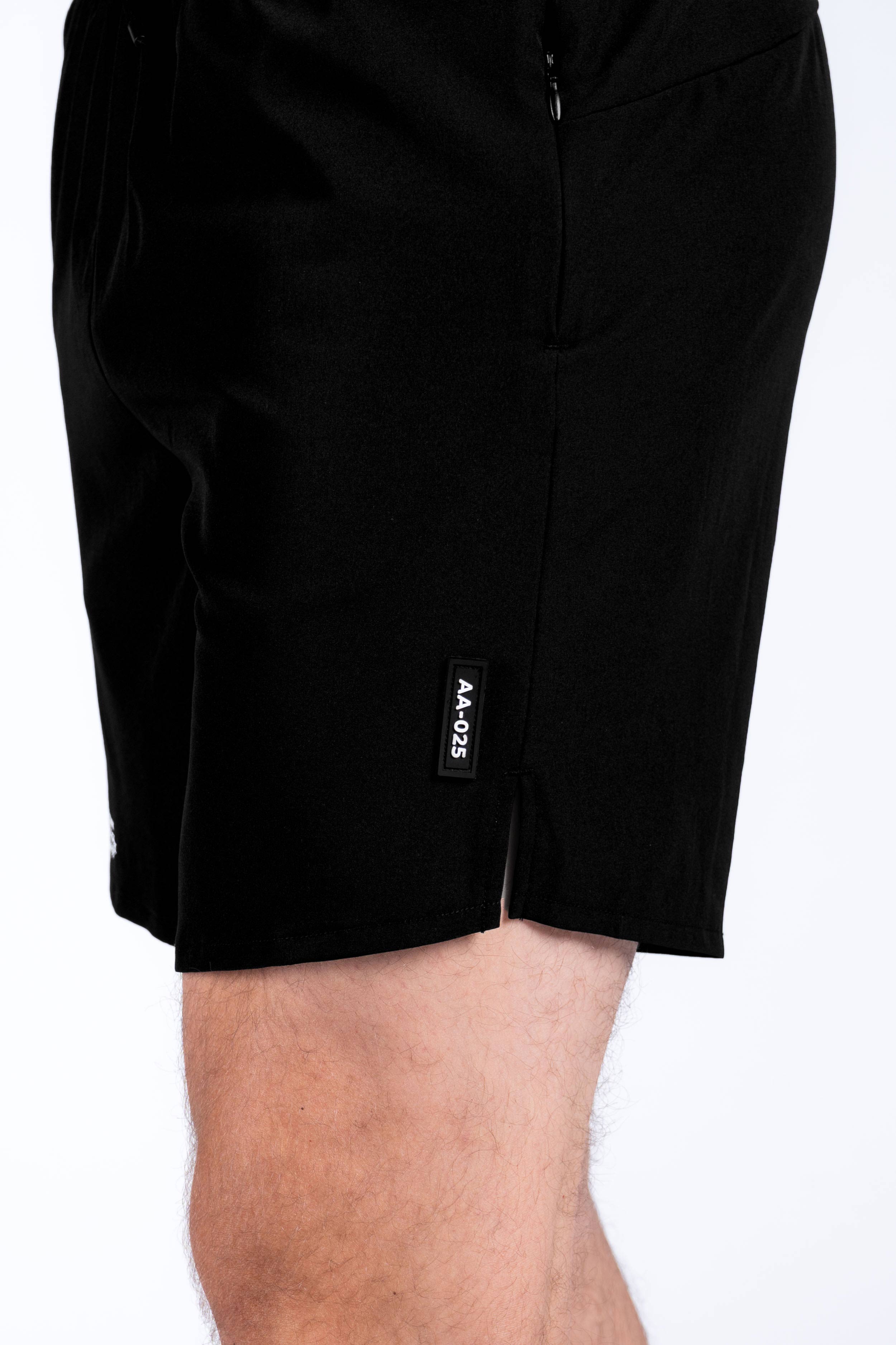 ICON PERFORMANCE SHORTS