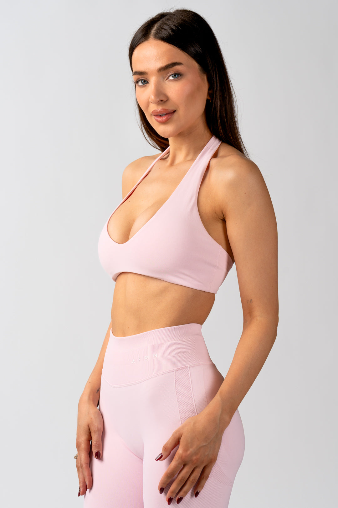 MOTION SEAMLESS HALTER NECK BRA V2