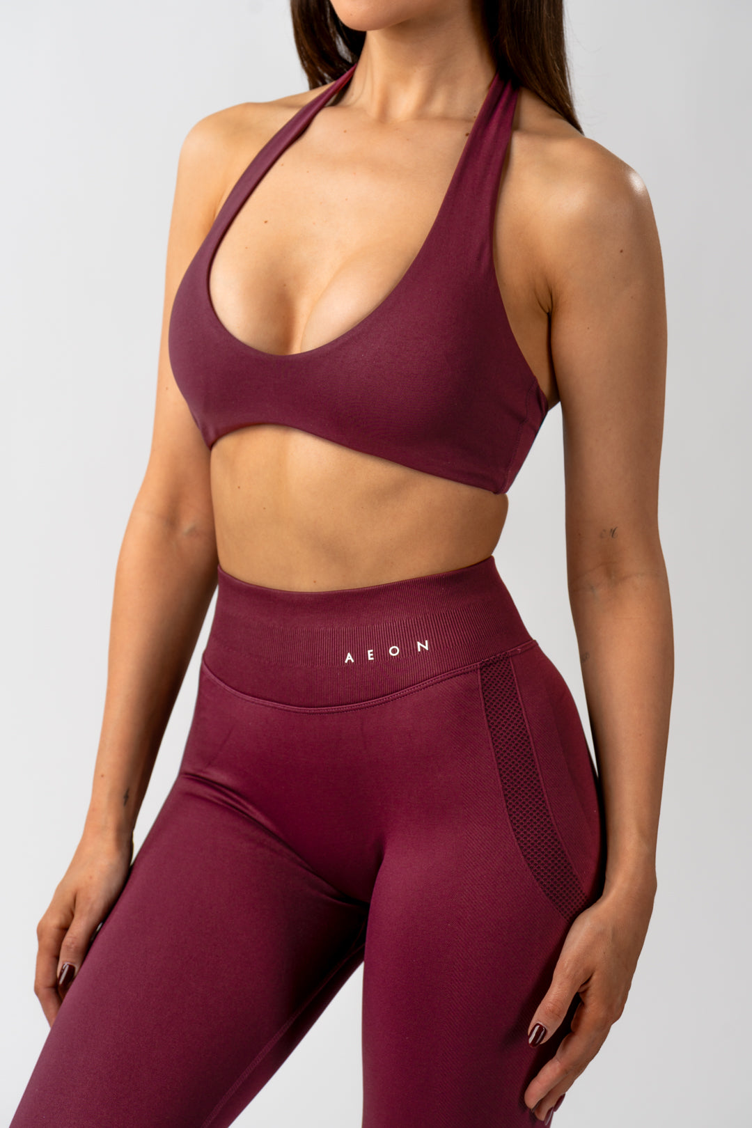 MOTION SEAMLESS HALTER NECK BRA V2