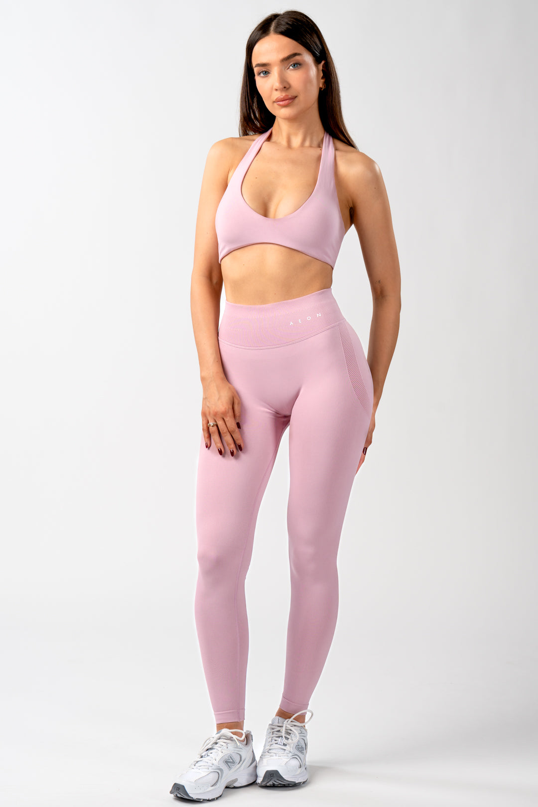 MOTION SEAMLESS HALTER NECK BRA V2