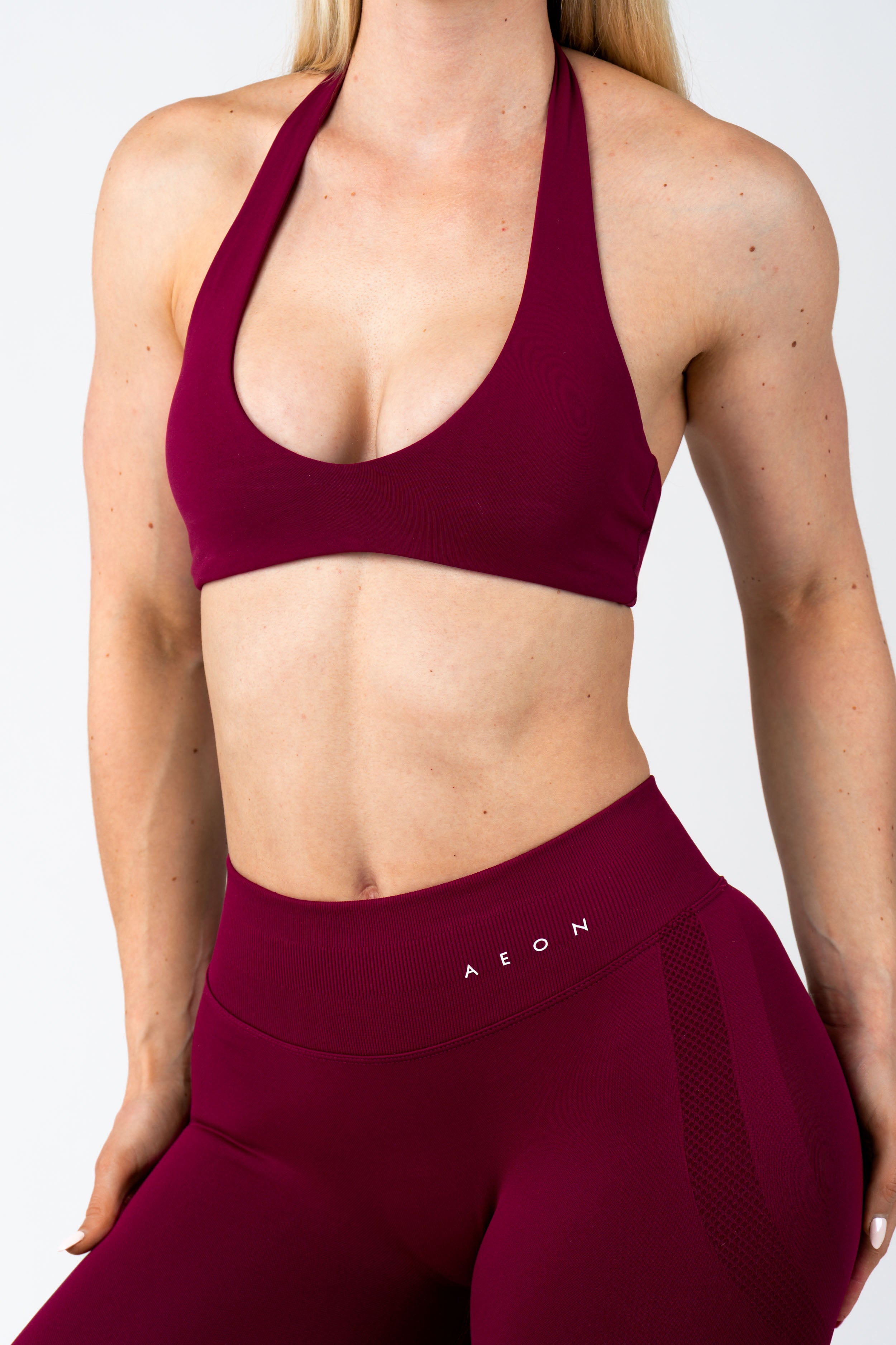 MOTION SEAMLESS HALTER NECK BRA V2