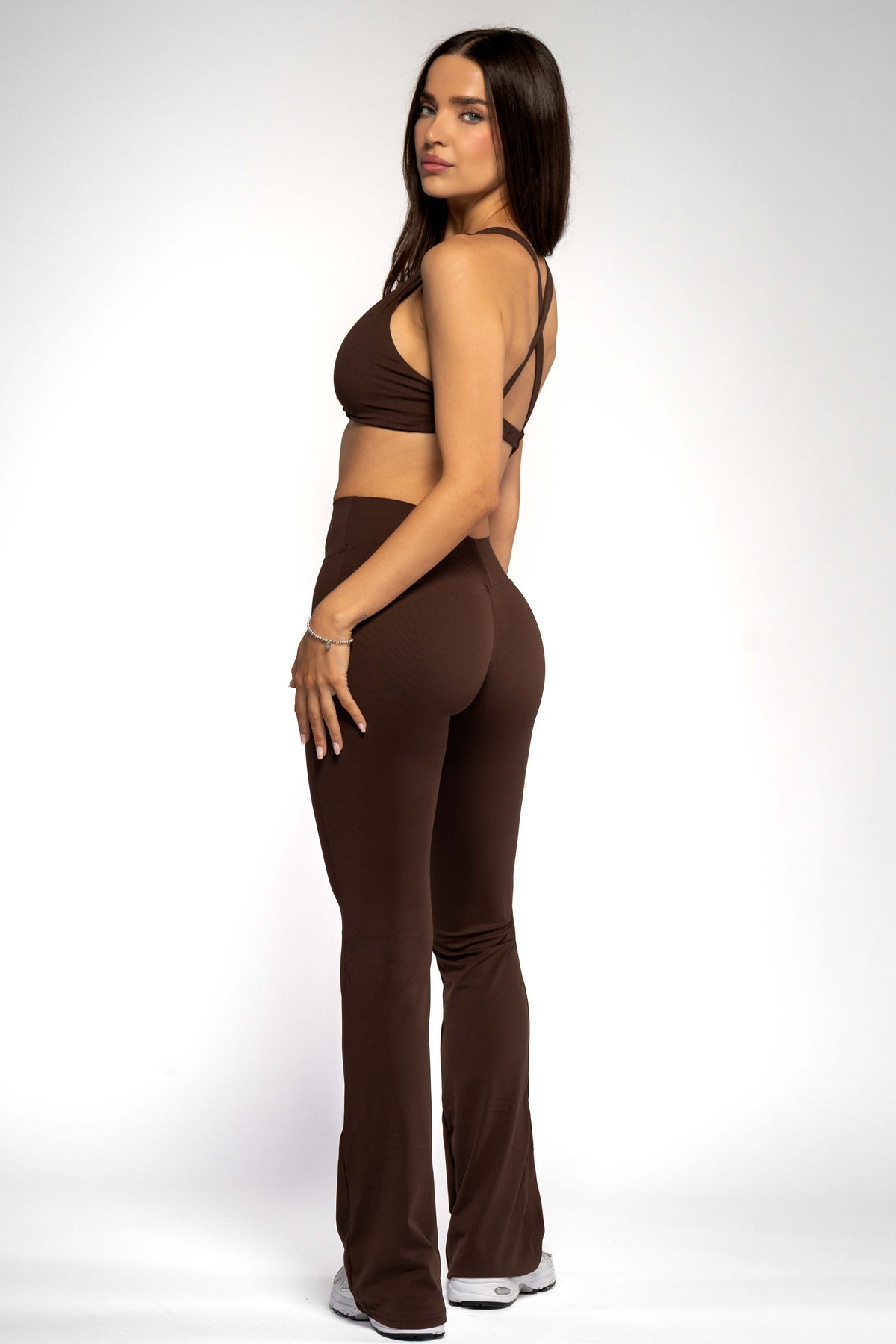 SECOND SKIN V-BACK SCRUNCH FLARED LEGGINGS