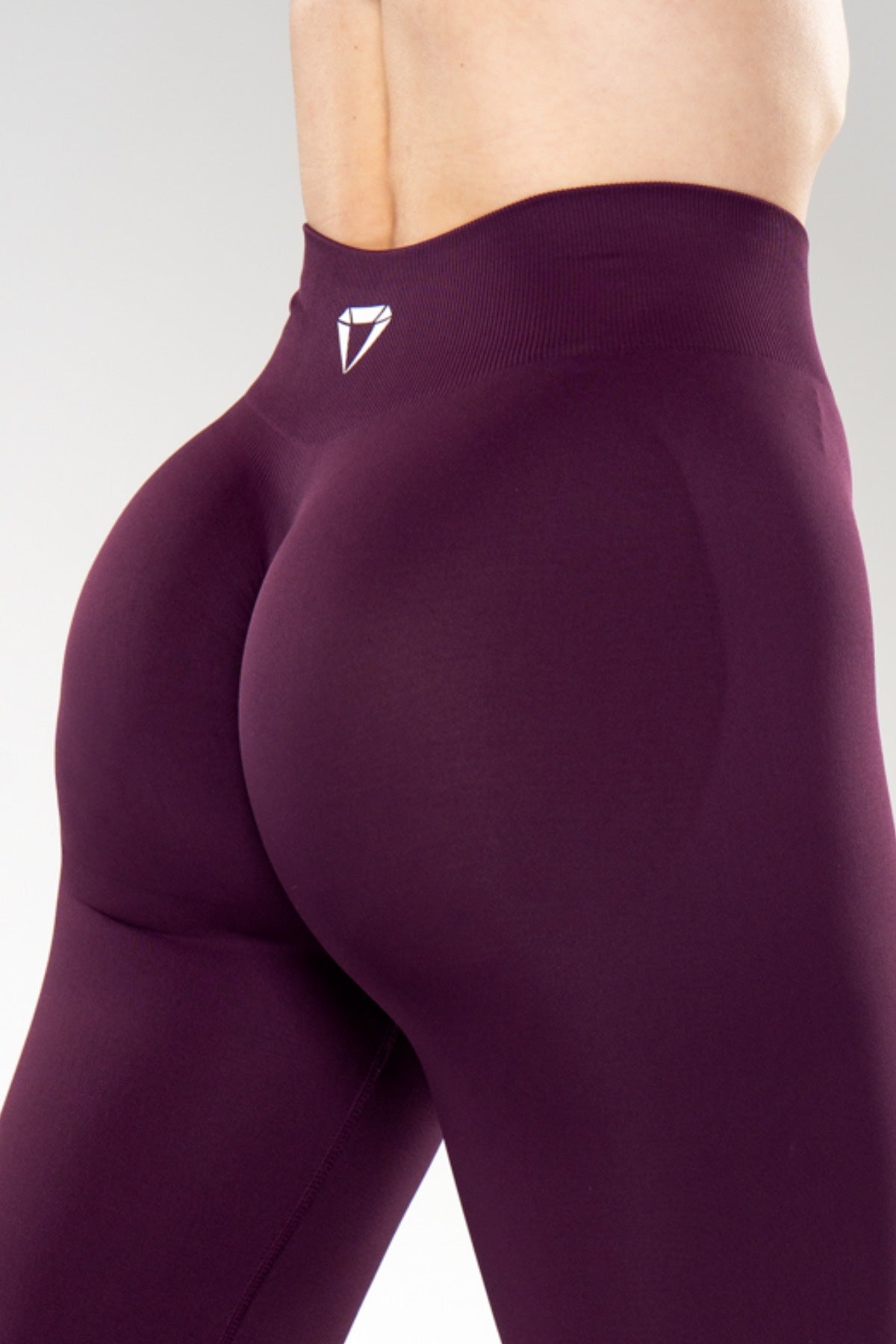 MOTION BASE HIGH WAIST SCRUNCH LEGGINGS
