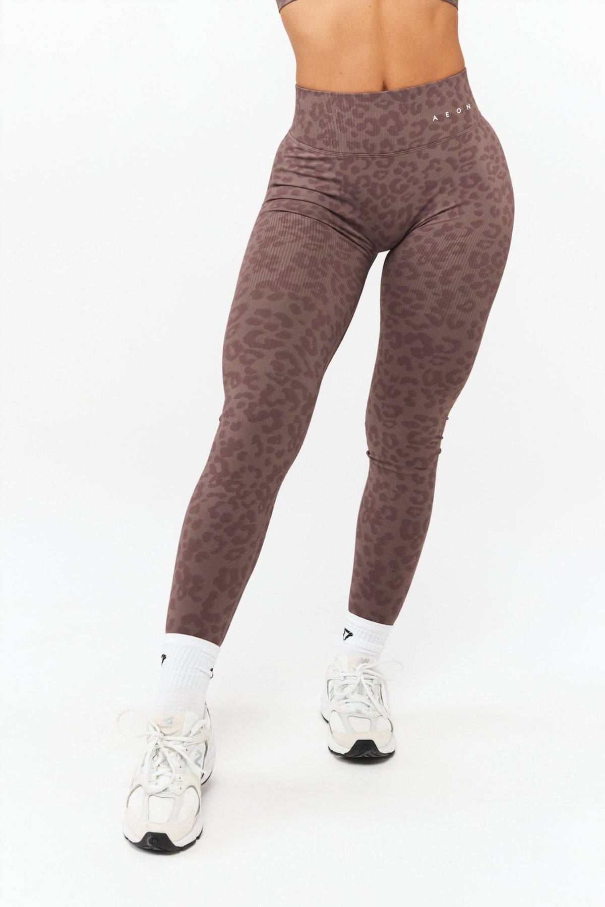 DEFINE LEO SCRUNCH LEGGINGS - Aeon Athletics