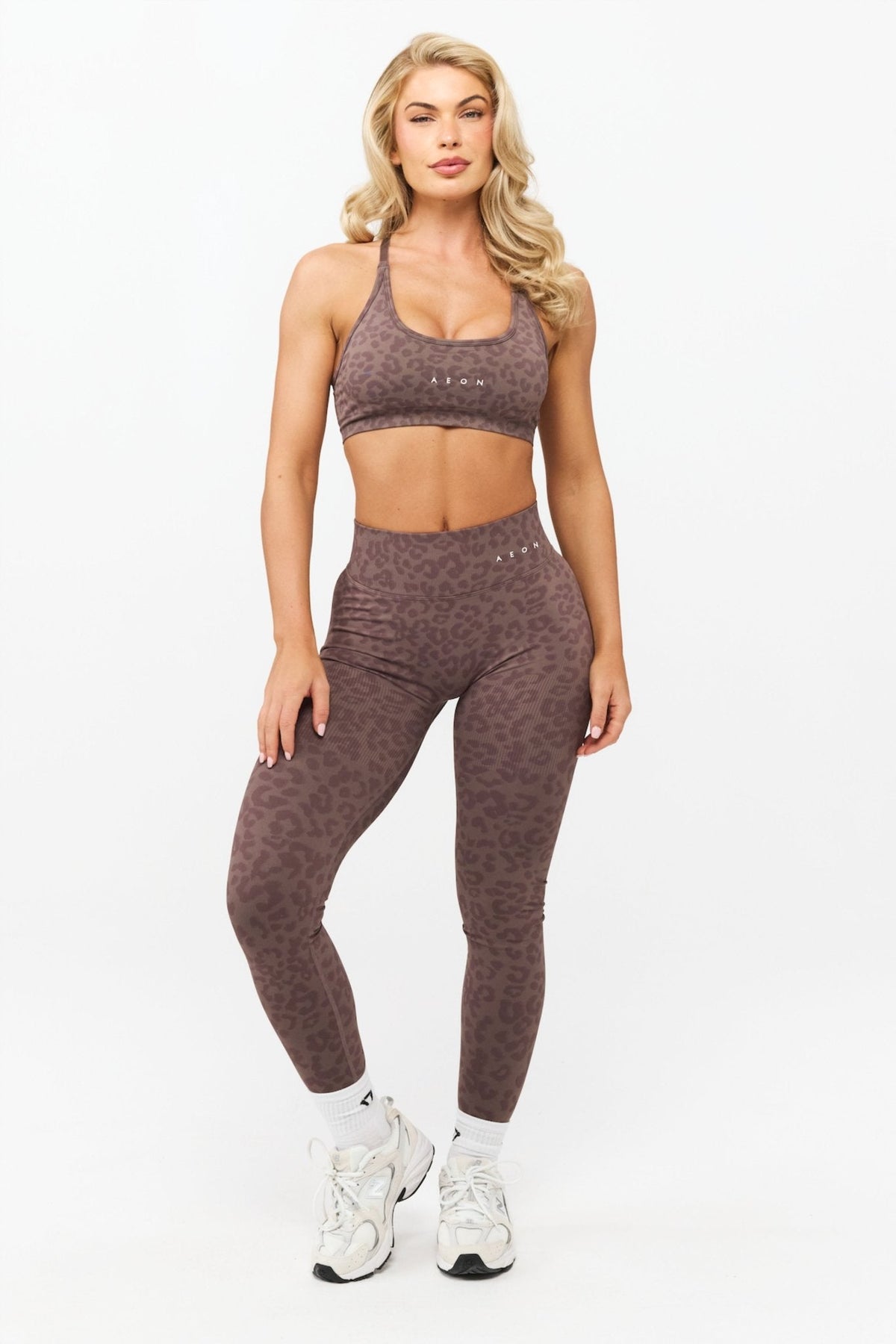 DEFINE LEO SCRUNCH LEGGINGS - Aeon Athletics
