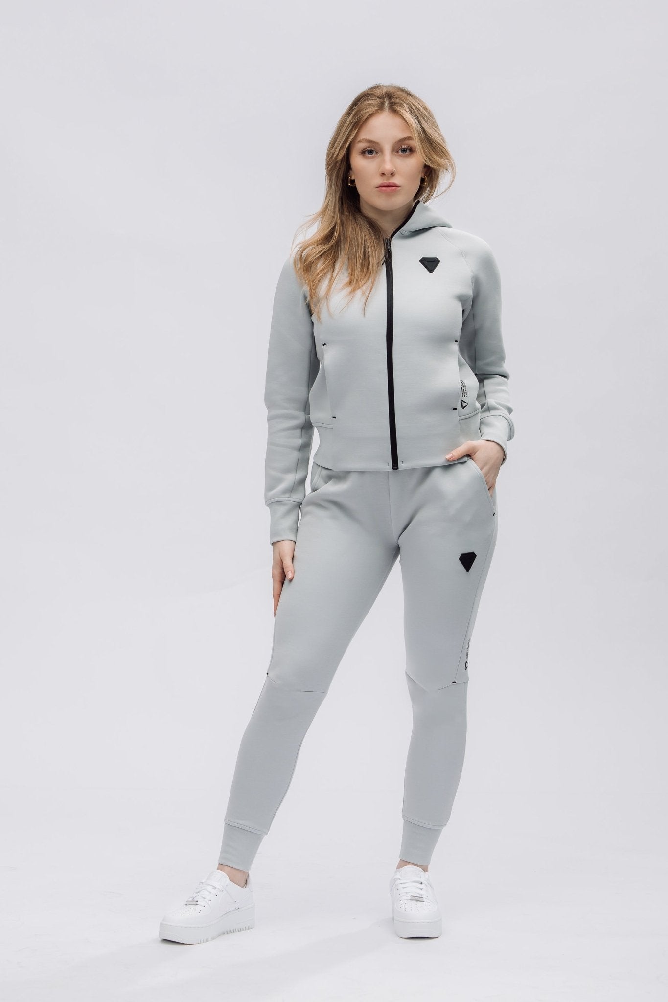 TECHPRO WOMENS JOGGERS - Aeon Athletics