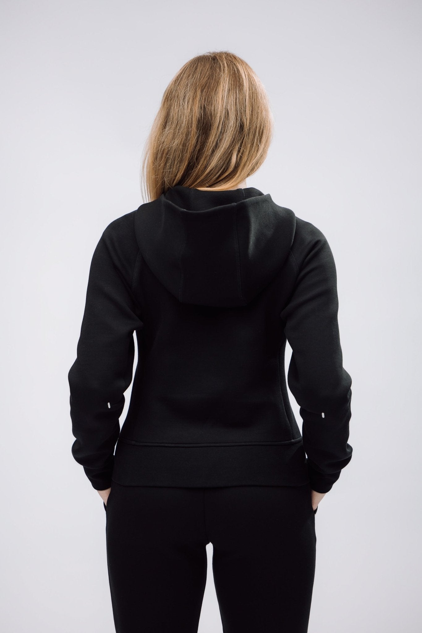 TECHPRO WOMENS TRACKSUIT BUNDLE - BLACK (2 - PIECE) - Aeon Athletics
