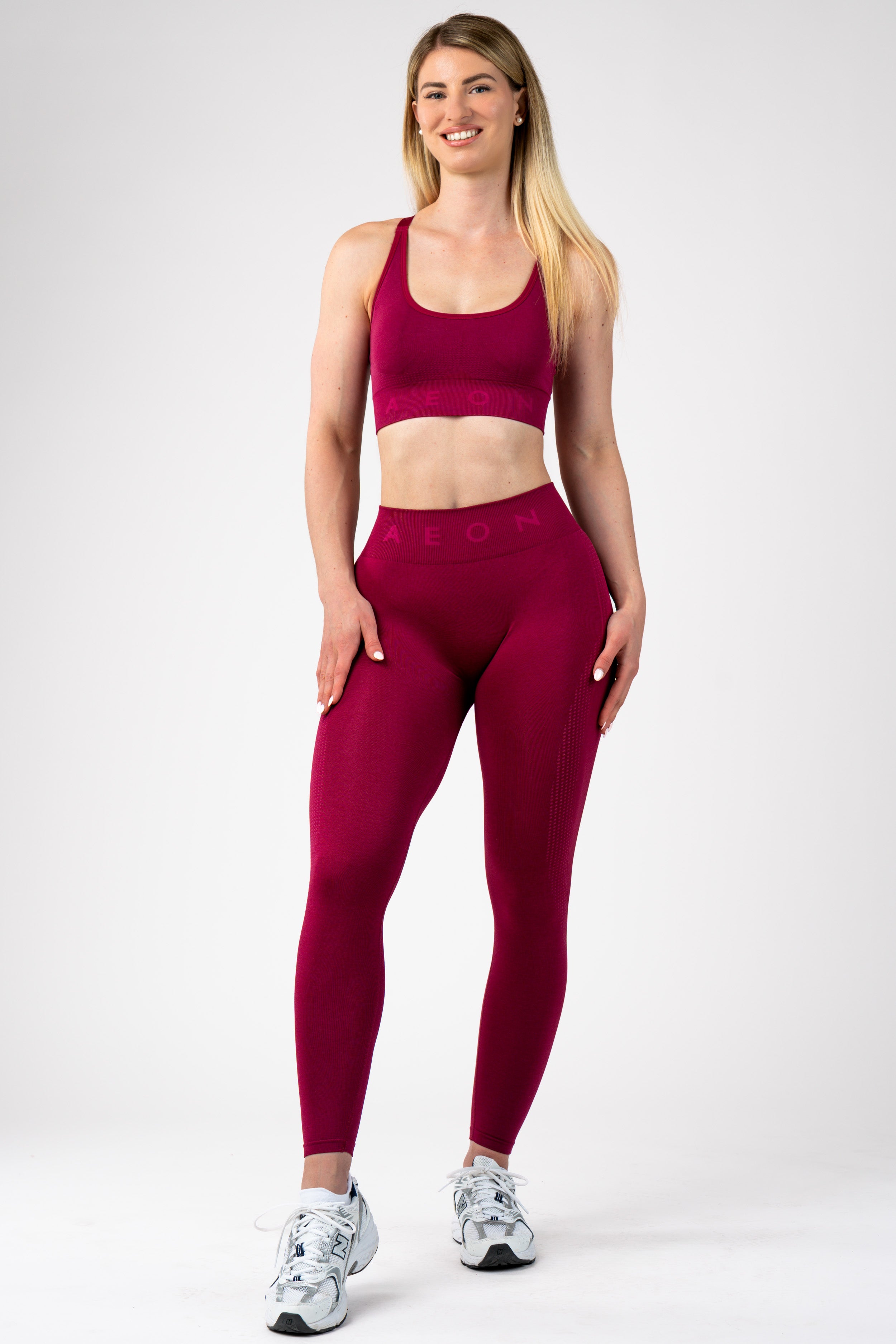 ELEVATE SEAMLESS LEGGINGS