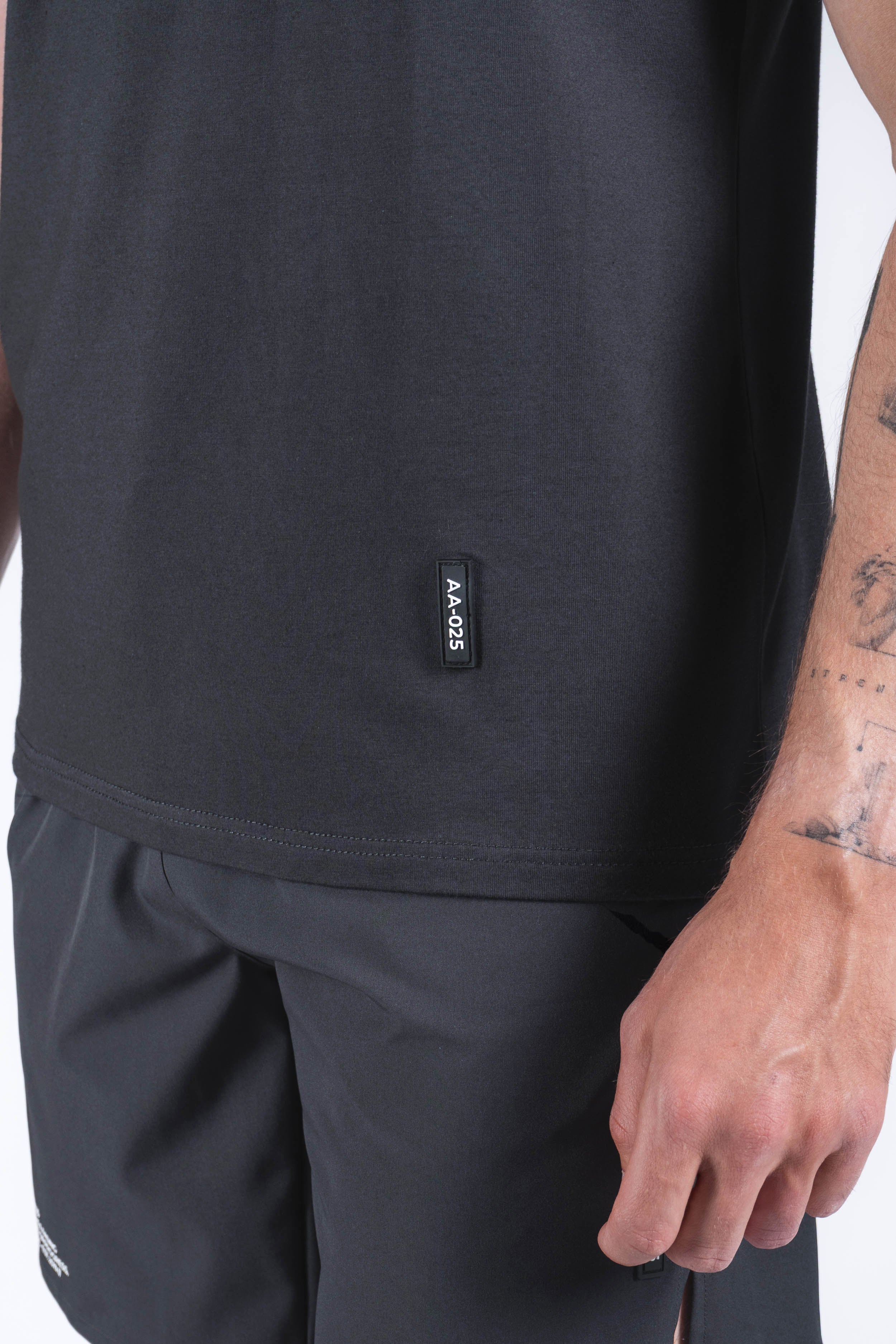 ICON 24/7 TEE
