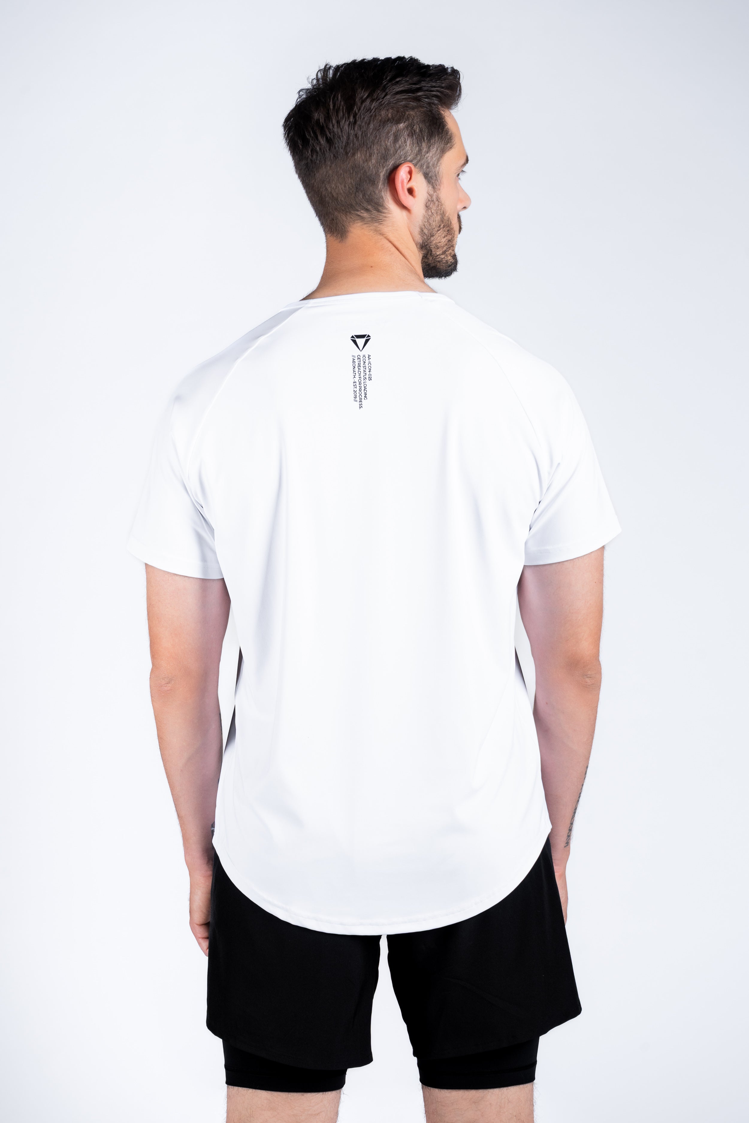 ICON PERFORMANCE TEE