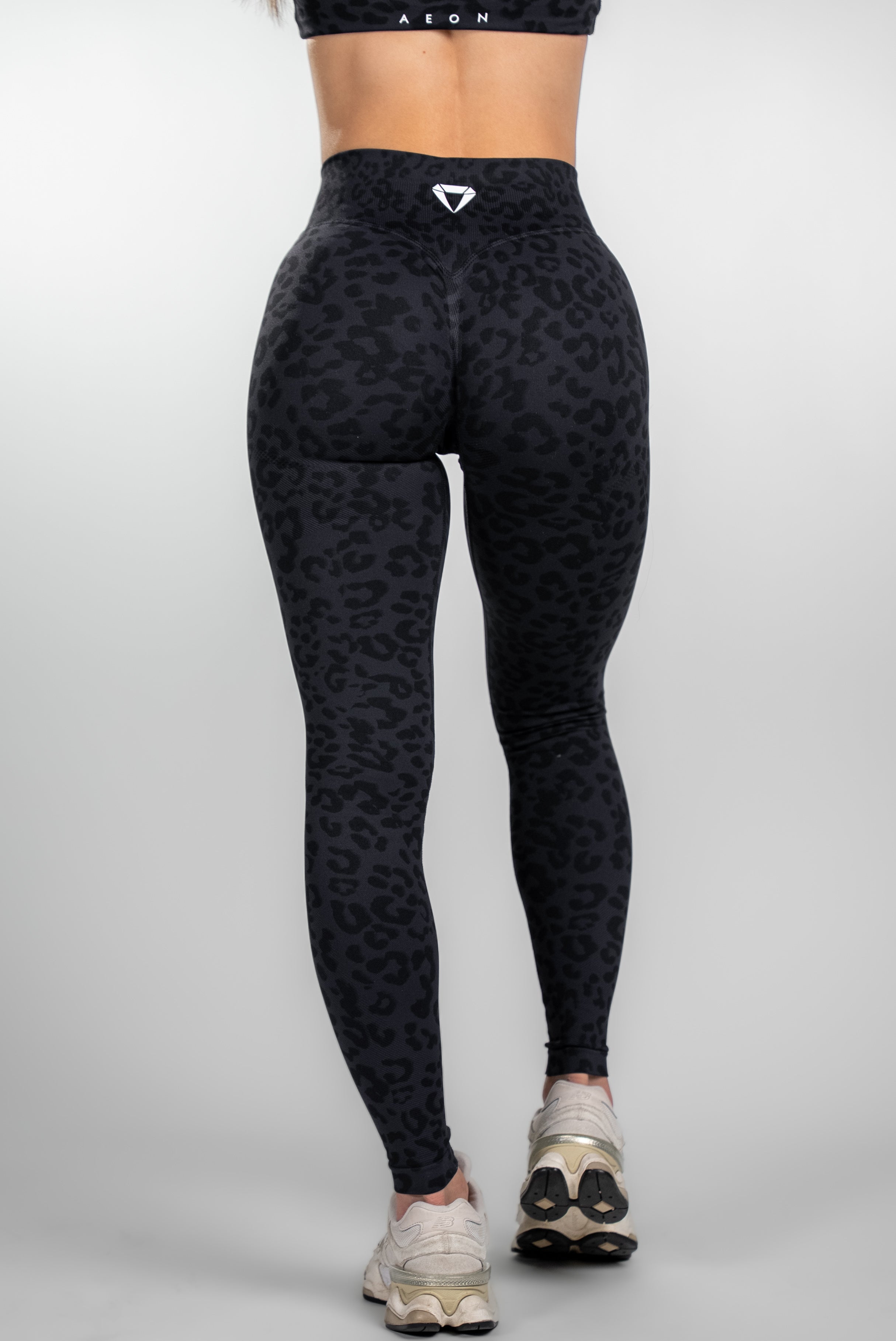 MOTION SEAMLESS LEO LEGGINGS V2