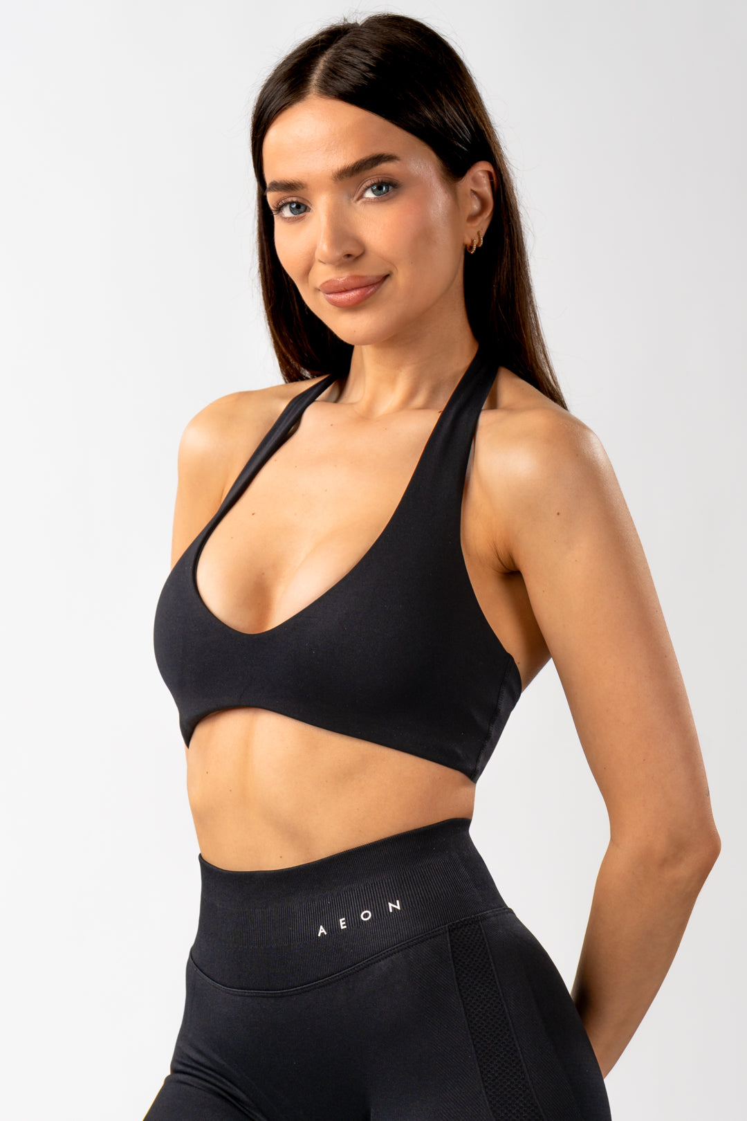 MOTION SEAMLESS HALTER NECK BRA V2