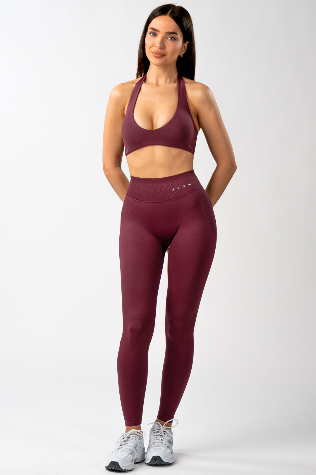 MOTION SEAMLESS HALTER NECK BRA V2