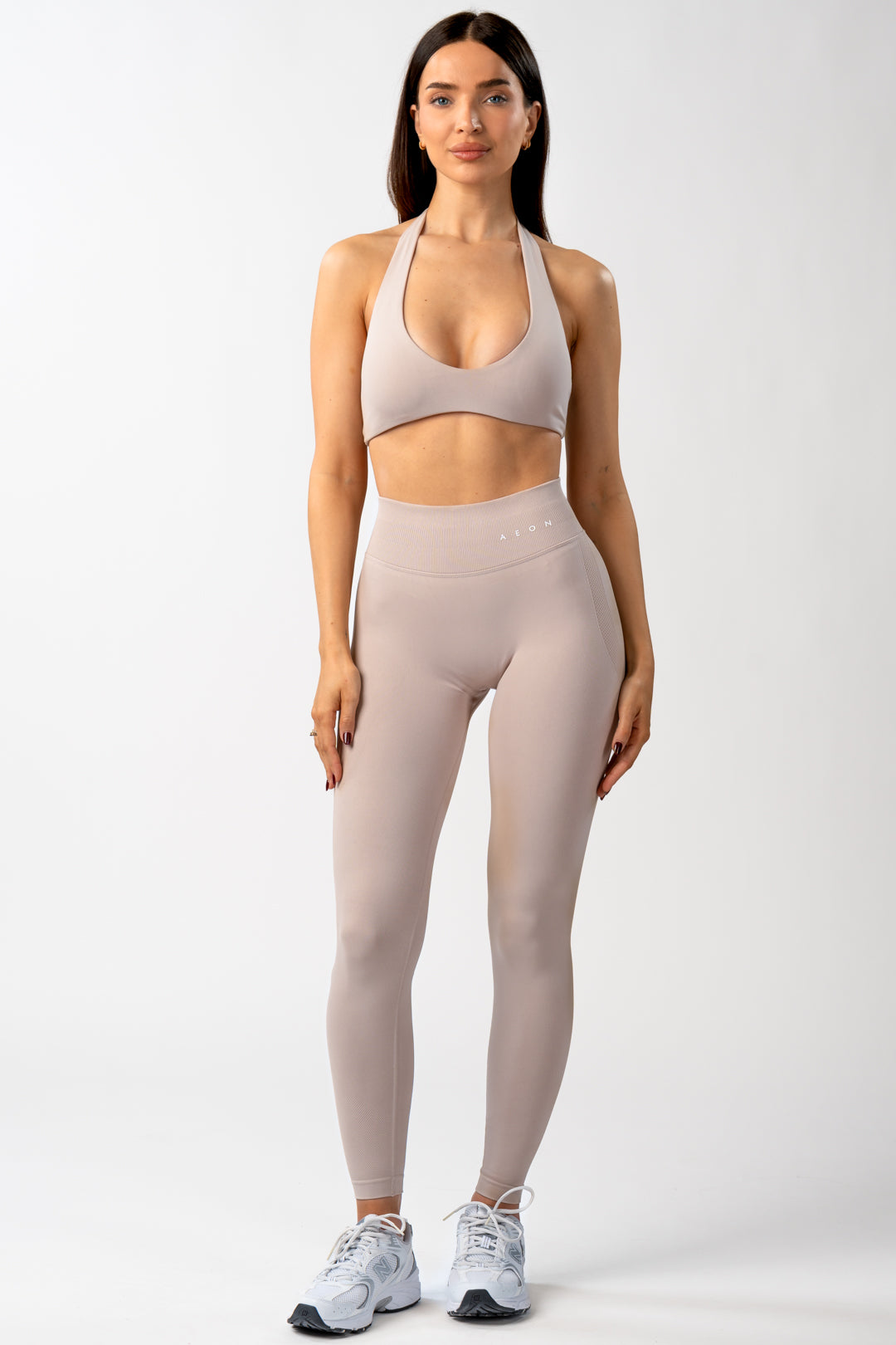 MOTION SEAMLESS HALTER NECK BRA V2