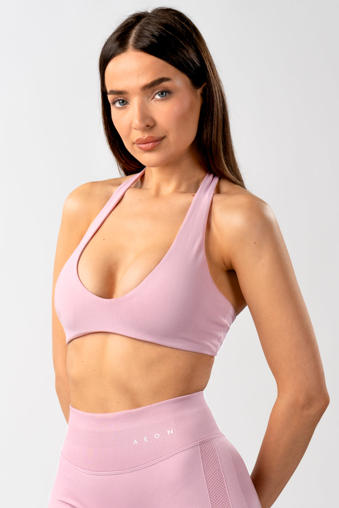 MOTION SEAMLESS HALTER NECK BRA V2