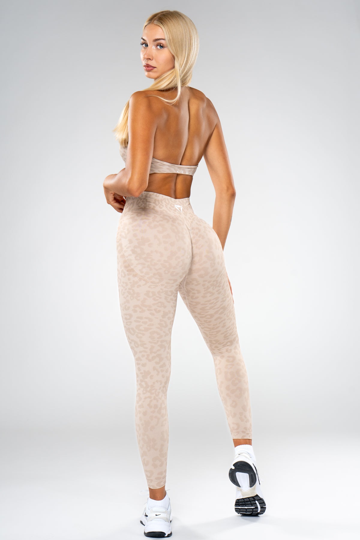 MOTION LEO MID WAIST SCRUNCH LEGGINGS V2