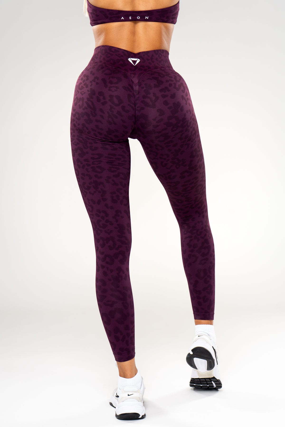 MOTION LEO MID WAIST SCRUNCH LEGGINGS V2