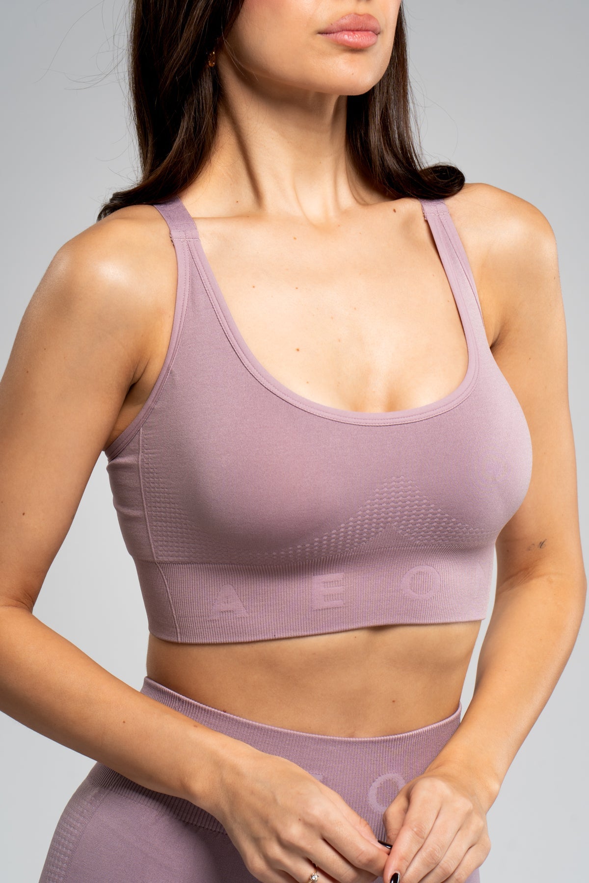 ELEVATE SEAMLESS BRA - Aeon Athletics