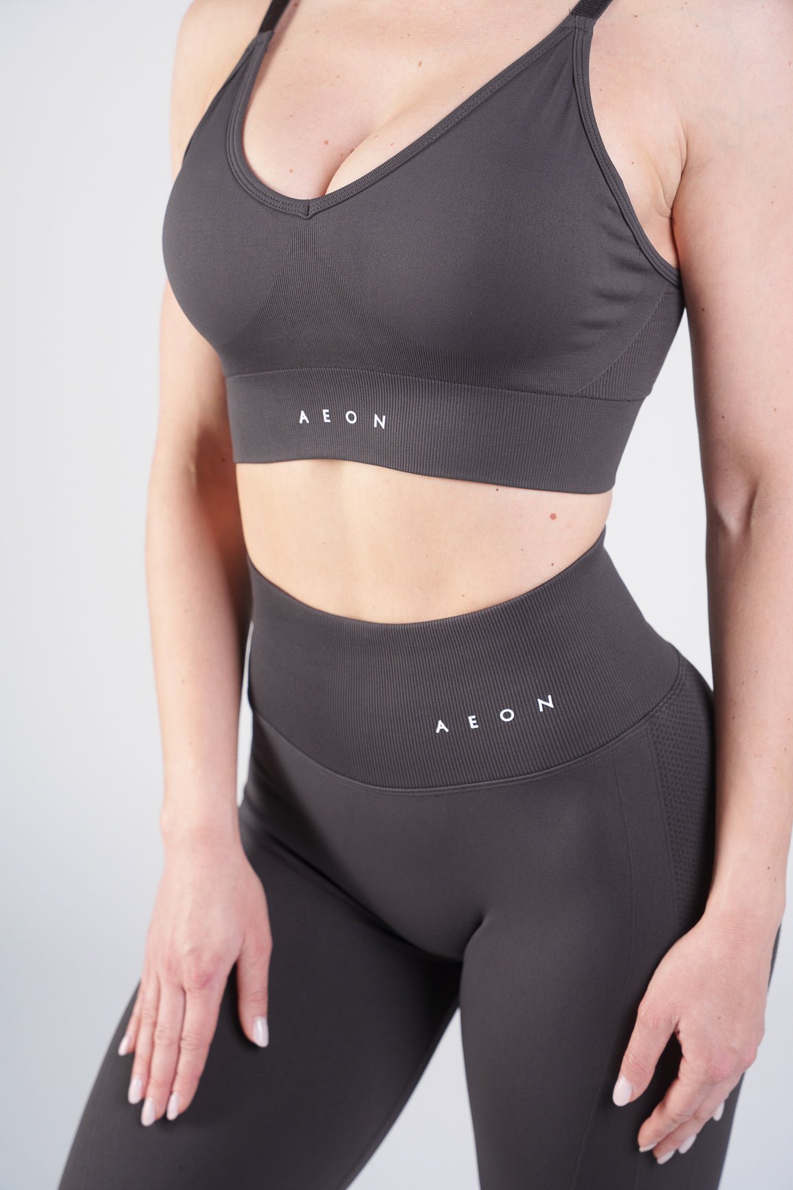 MOTION SEAMLESS BRA - Aeon Athletics