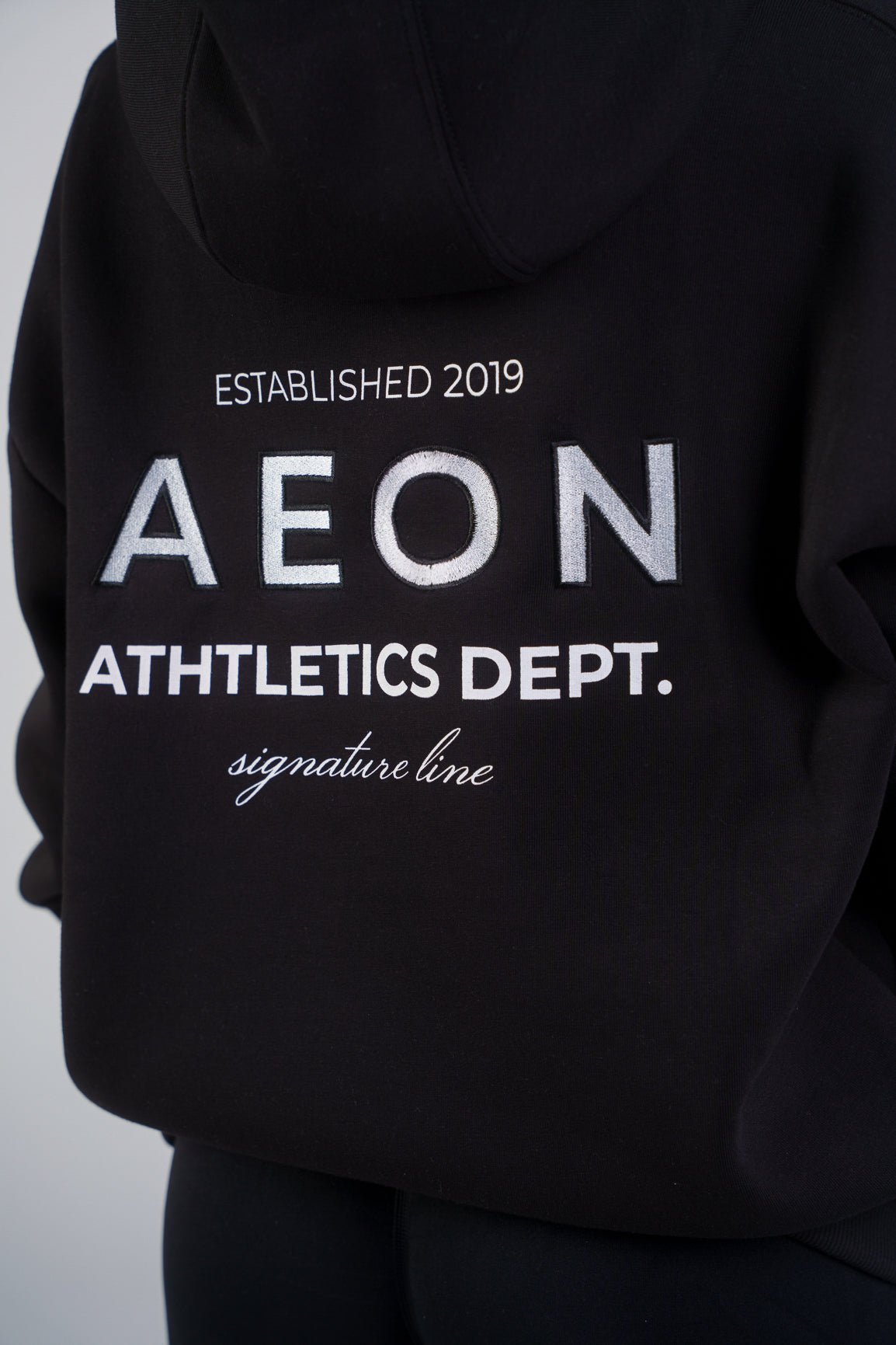 SIGNATURE WOMENS HOODIE - Aeon Athletics